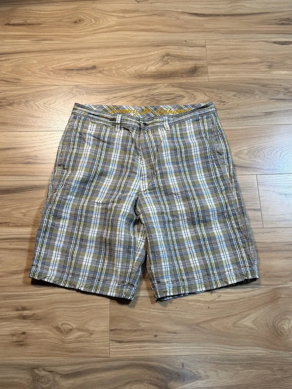 Tommy Bahama Men’s Plaid Chino Shorts Flat Front Zip Slash Pockets Logo 12